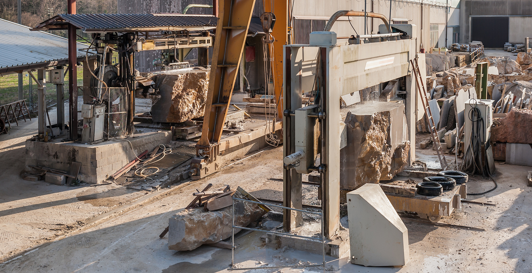Machines for Cutting Marble Blocks into Slabs 